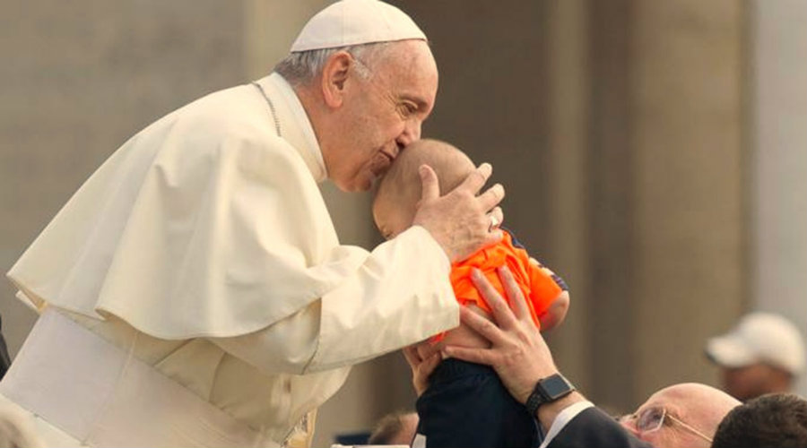 Papa Francisco: El Padre Nuestro no es una oración más, es la oración del Hijo de Dios
